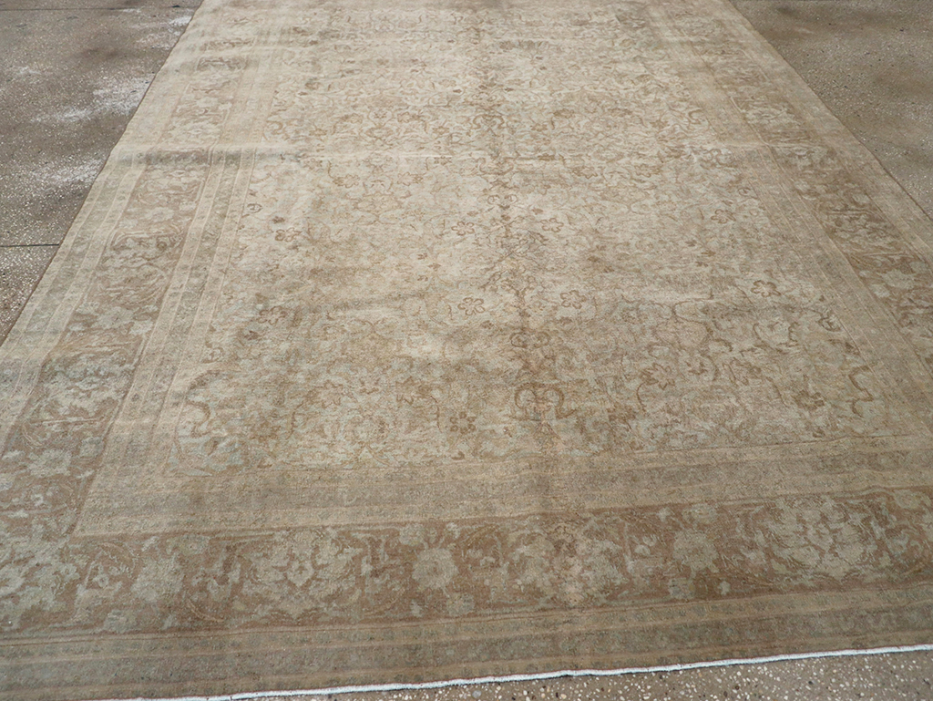 Vintage Persian Tabriz Accent Carpet, No.31246 - Gss