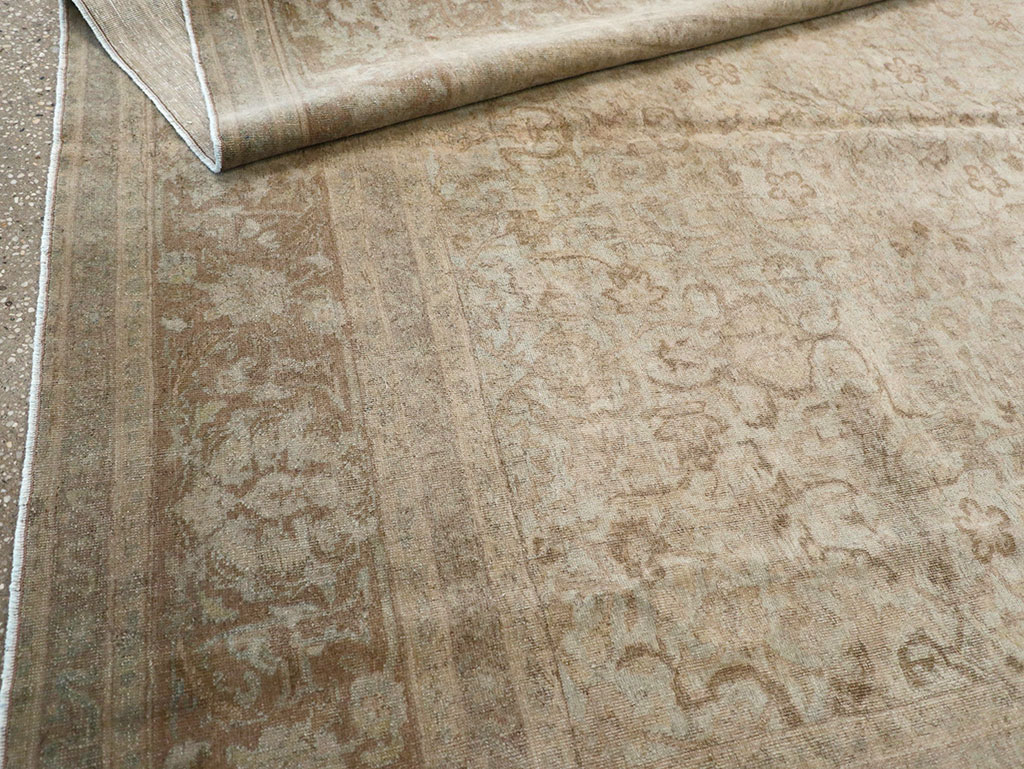 Vintage Persian Tabriz Accent Carpet, No.31246 - Gss