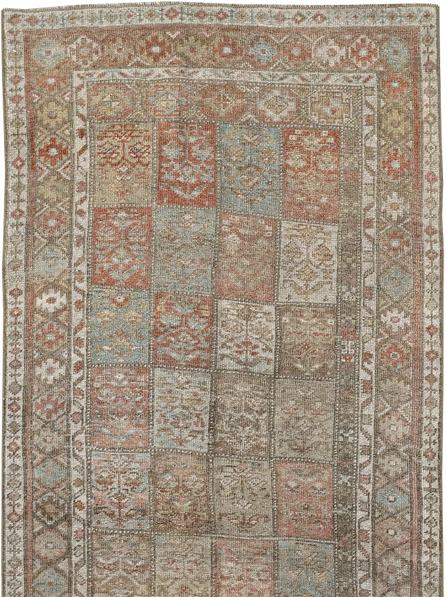 Antique Persian Kurd Bidjar Long Runner, No.31255 - Gss