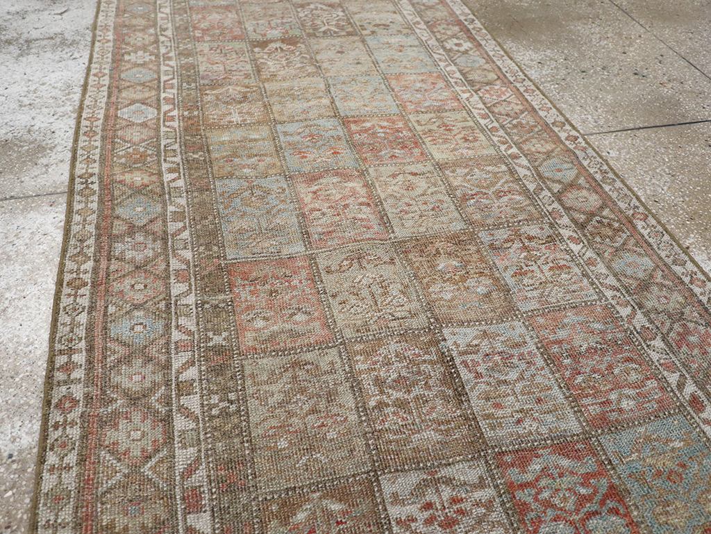Antique Persian Kurd Bidjar Long Runner, No.31255 - Gss