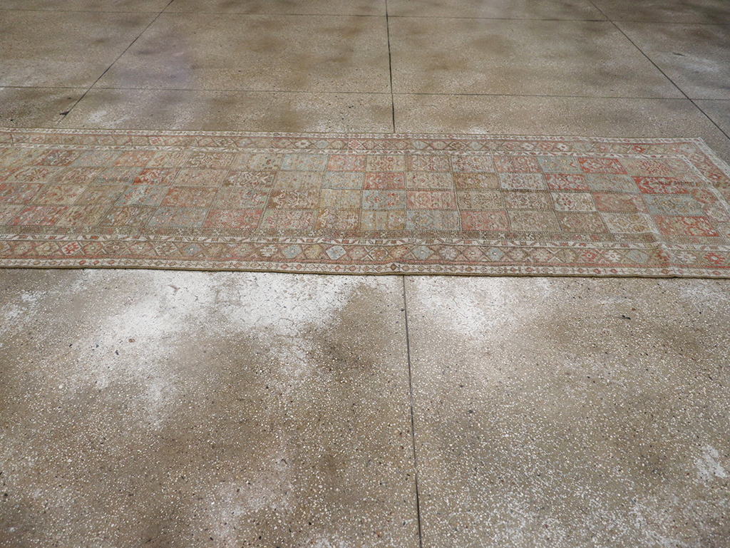 Antique Persian Kurd Bidjar Long Runner, No.31255 - Gss