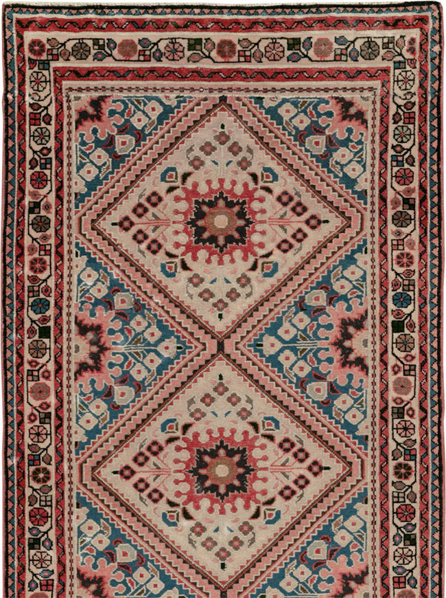 Vintage Persian Hamadan Long Runner, No.31256 - Gss