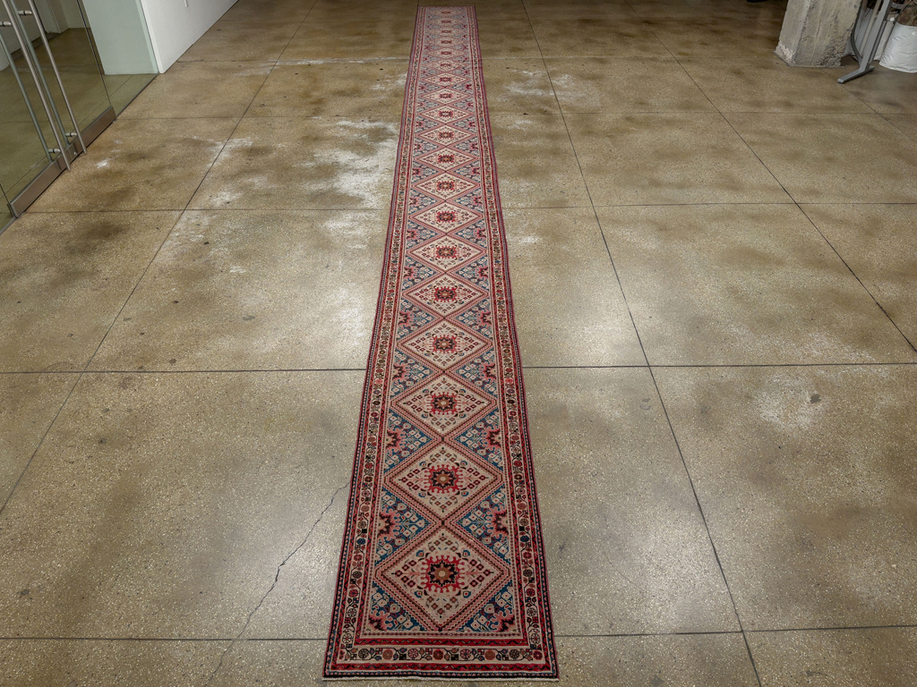 Vintage Persian Hamadan Long Runner, No.31256 - Gss