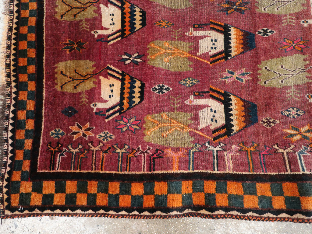 Vintage Persian Pictorial Gabbeh Accent Rug, No.31316 - Gss