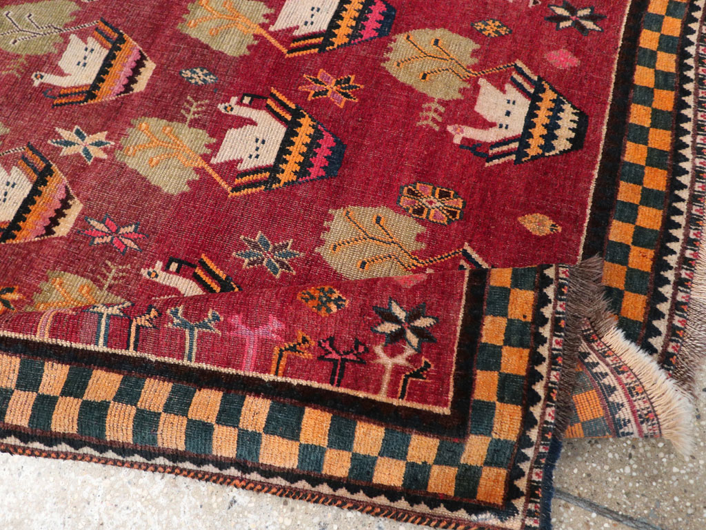 Vintage Persian Pictorial Gabbeh Accent Rug, No.31316 - Gss