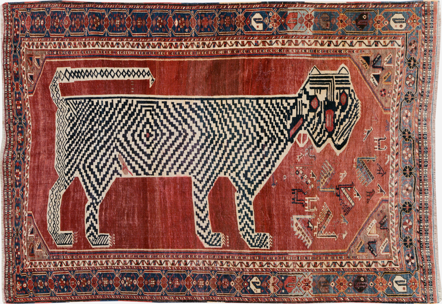 Antique Persian Qashqai Pictorial Accent Rug, No.31320 - Gss