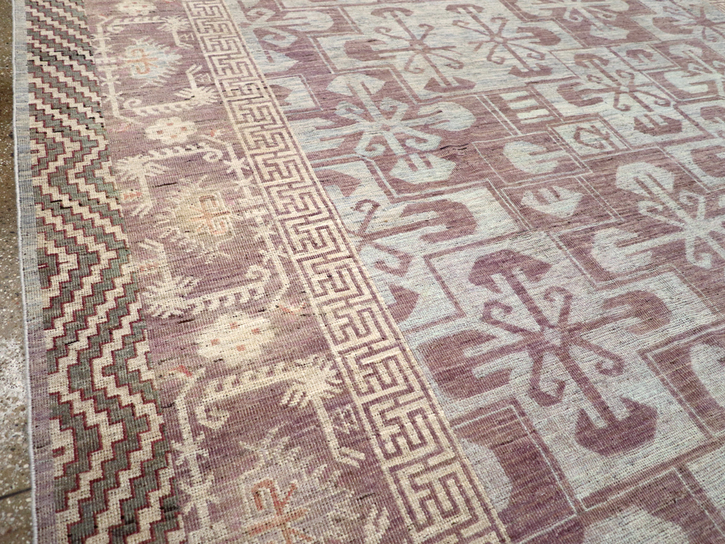 Contemporary East Turkestan Khotan Room Size Carpet, No.31329 - Gss