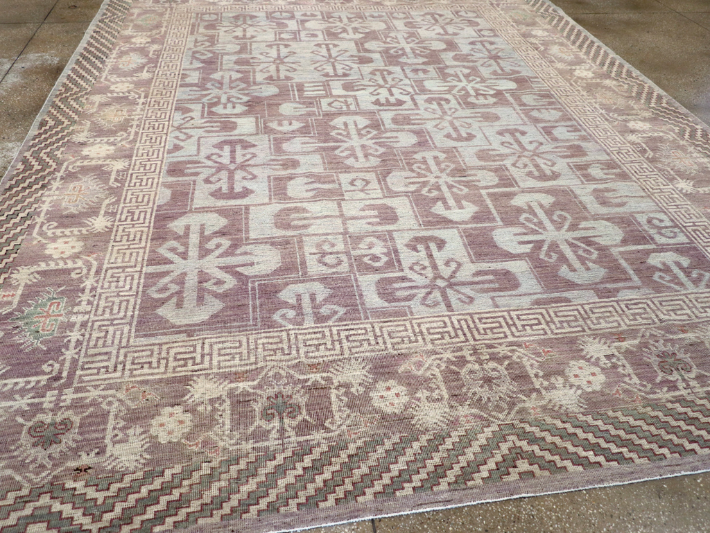 Contemporary East Turkestan Khotan Room Size Carpet, No.31329 - Gss