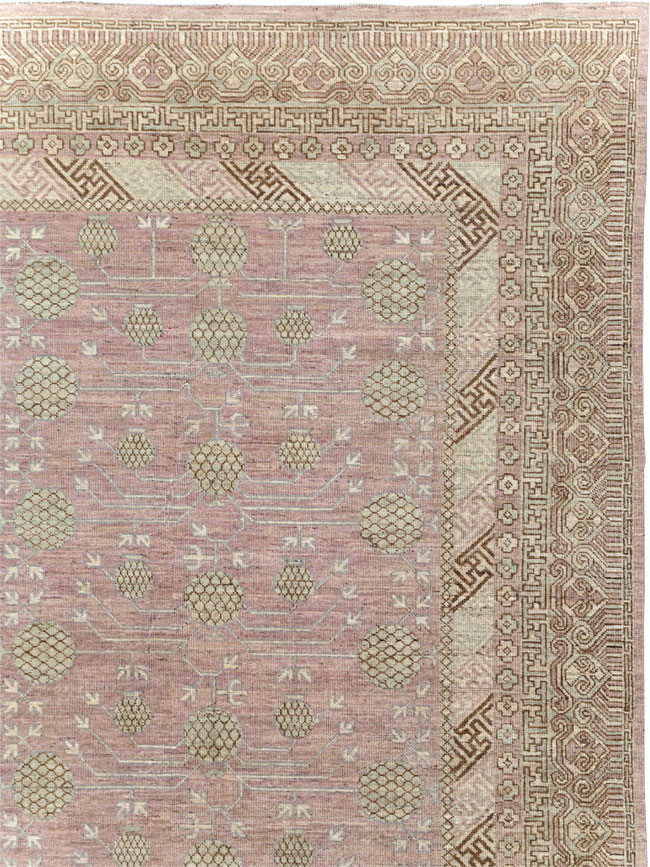 Contemporary East Turkestan Khotan Room Size Carpet, No.31332 - Gss