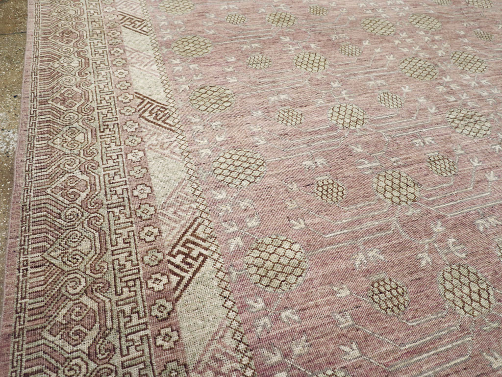 Contemporary East Turkestan Khotan Room Size Carpet, No.31332 - Gss