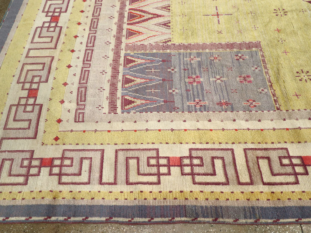 Vintage European Art Deco Long and Narrow Carpet, No.31337 - Gss