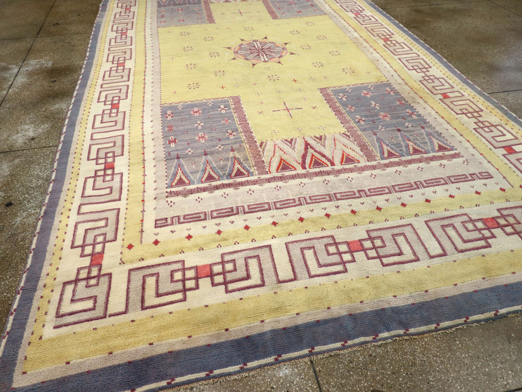 Vintage European Art Deco Long and Narrow Carpet, No.31337 - Gss