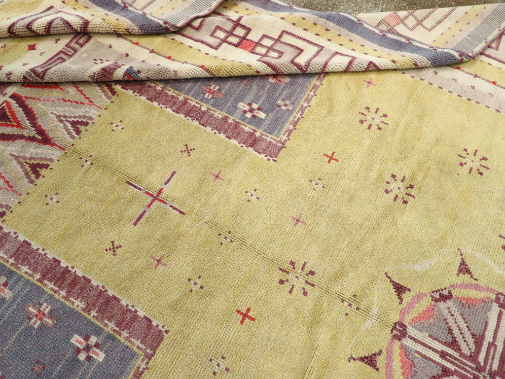 Vintage European Art Deco Long and Narrow Carpet, No.31337 - Gss