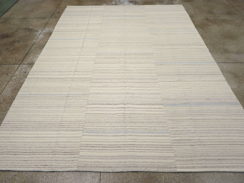 Contemporary Turkish Flatweave Kilim Room Size Carpet, No.31355 - Gss