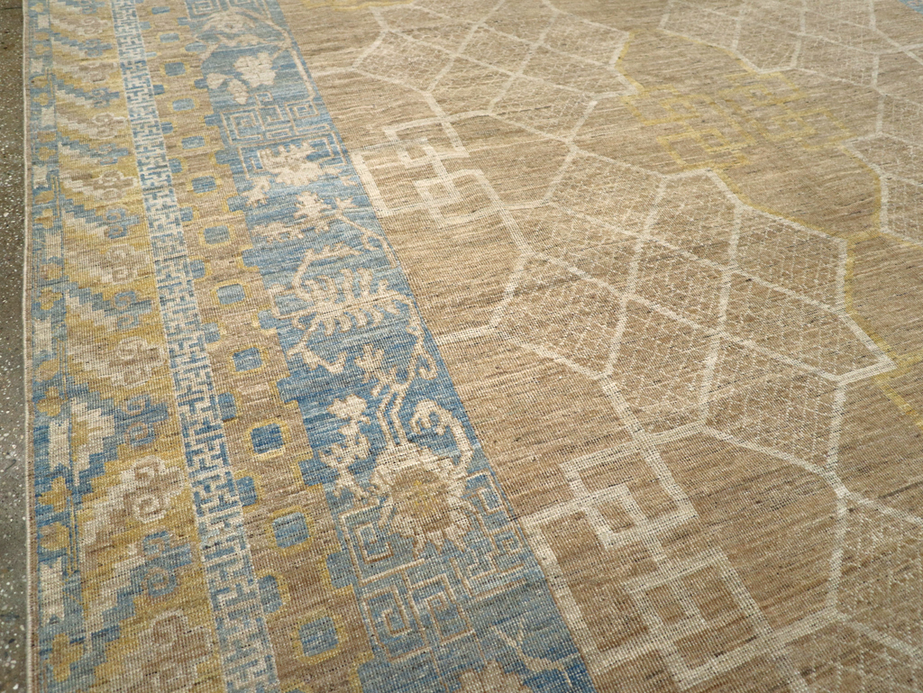 Contemporary East Turkestan Khotan Room Size Carpet, No.31356 - Gss