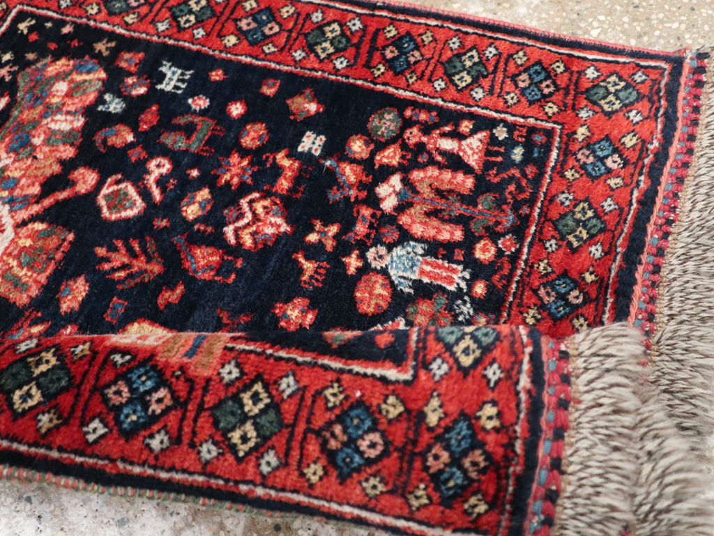 Persian Qashqai Pictorial Rug, No.31396 - Gss