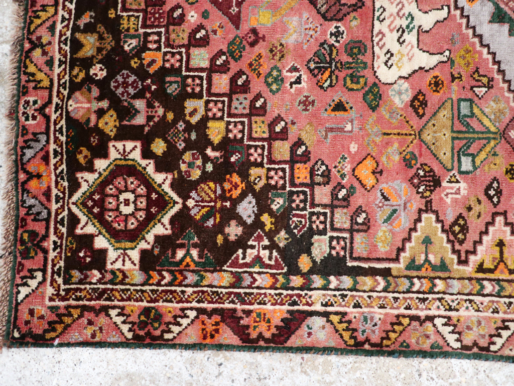 Vintage Persian Pictorial Shiraz Rug, No.31398 - Gss