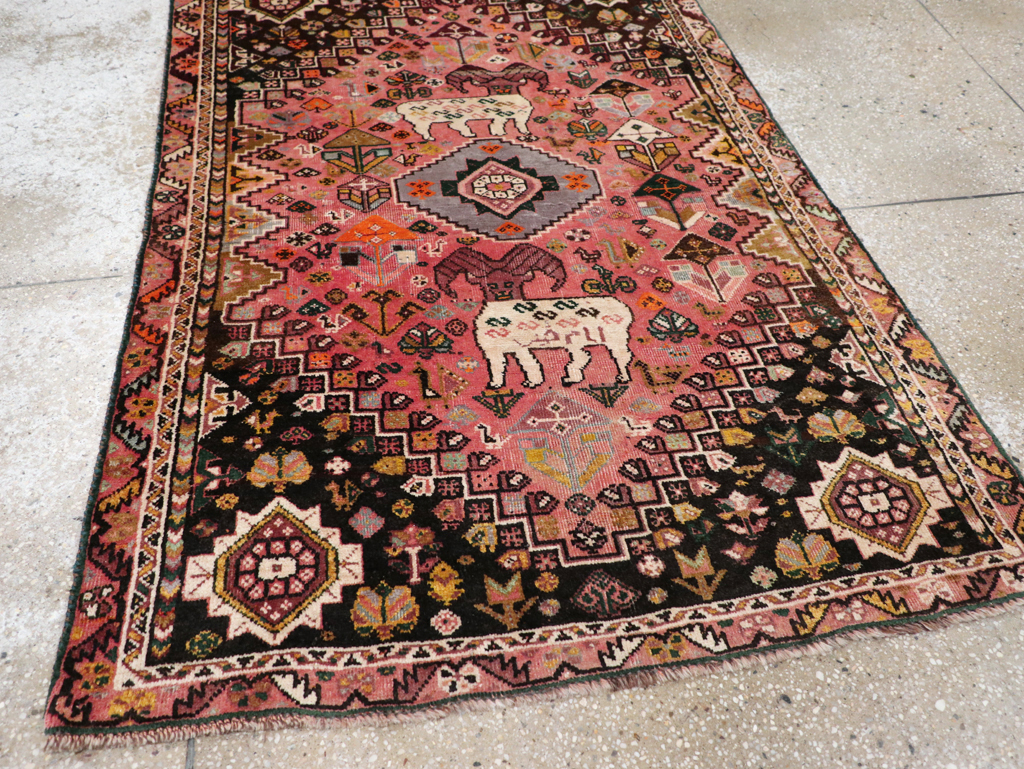 Vintage Persian Pictorial Shiraz Rug, No.31398 - Gss