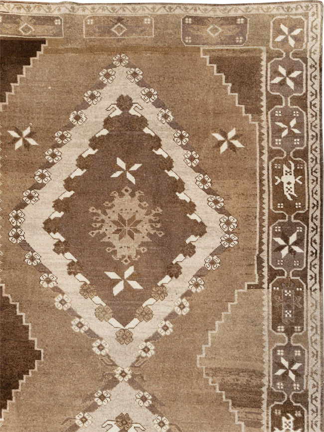 Vintage Turkish Anatolian Room Size Carpet, No.31400 - Gss