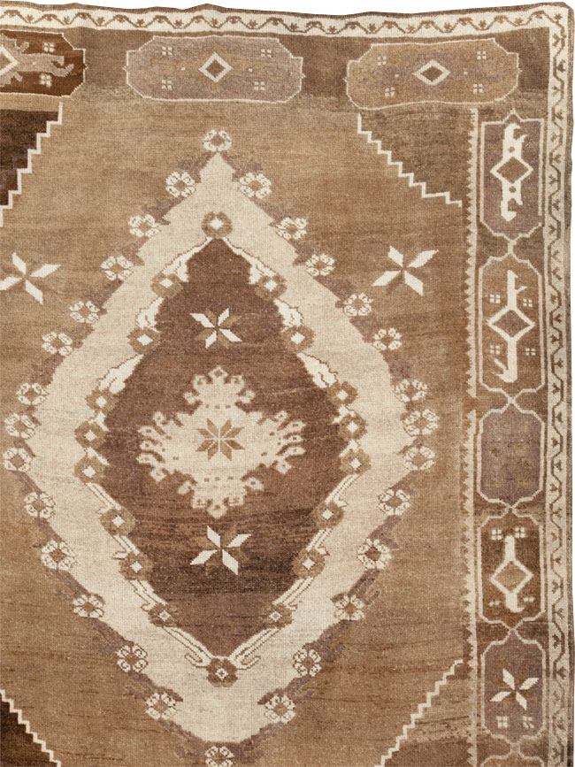 Vintage Turkish Anatolian Room Size Carpet, No.31400 - Gss
