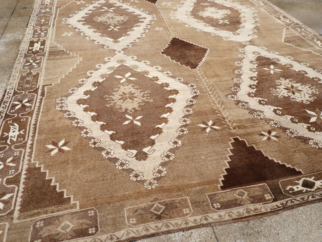 Vintage Turkish Anatolian Room Size Carpet, No.31400 - Gss