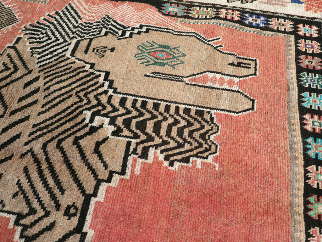 Vintage Persian Pictorial Gabbeh Accent Carpet, No.31410 - Gss