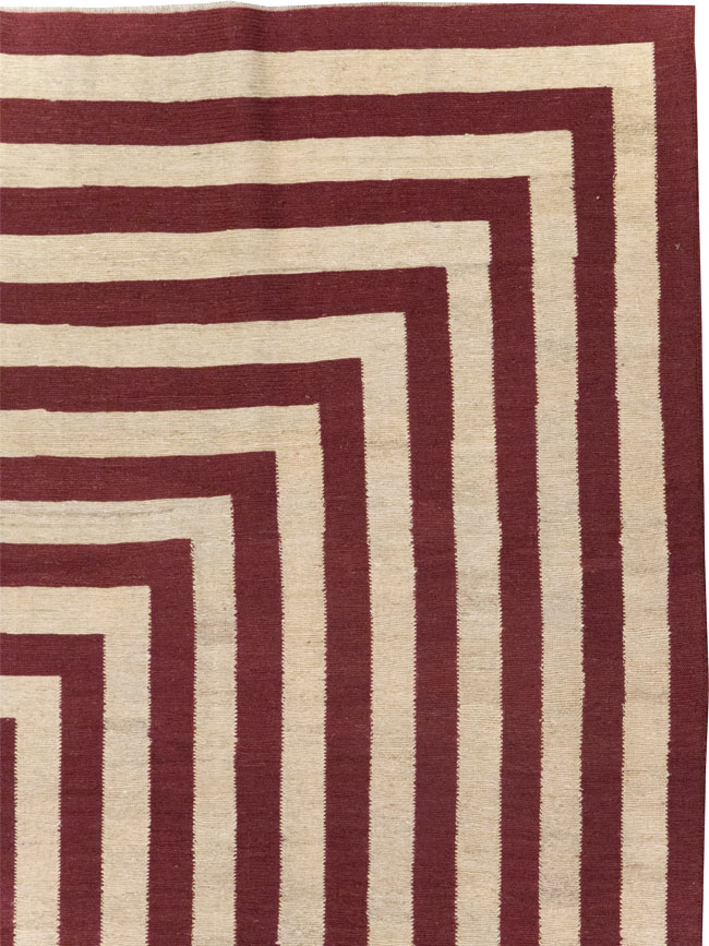 Contemporary Turkish Flatweave Accent Carpet, No.31412 - Gss