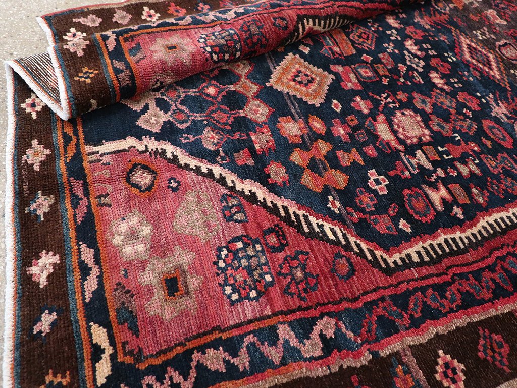 Vintage Persian Hamadan Pictorial Accent Rug, No.31413 - Gss