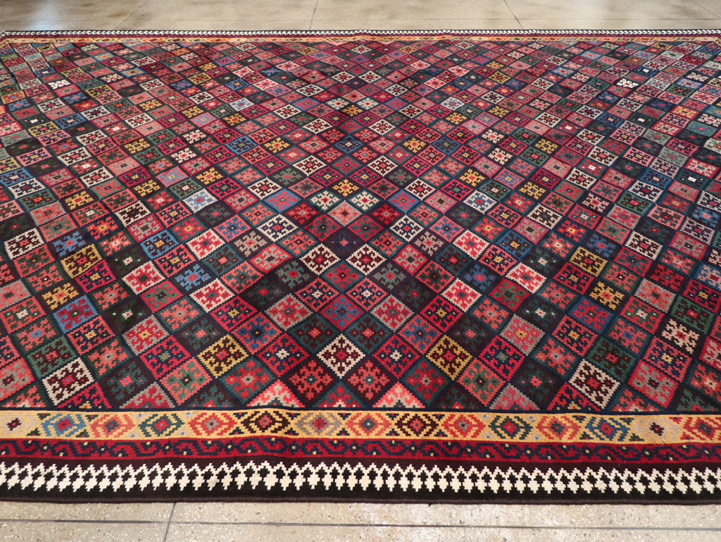 Contemporary Persian Qashqai Oversize Carpet, No.31418 - Gss