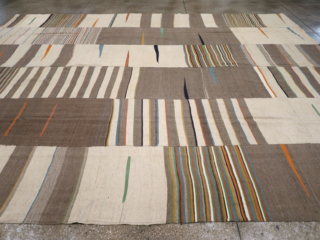 Modern Turkish Flatweave Room Size Carpet, No.31427 - Gss