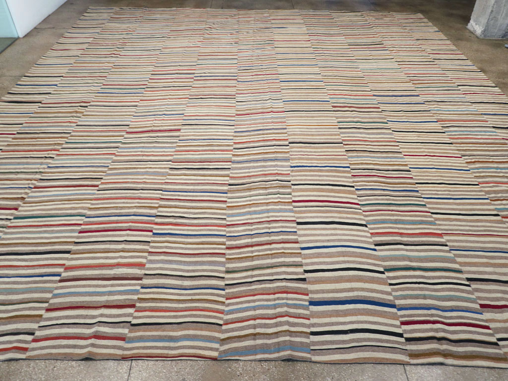 Modern Turkish Flatweave Kilim Oversize Square Carpet, No.31431 - Gss