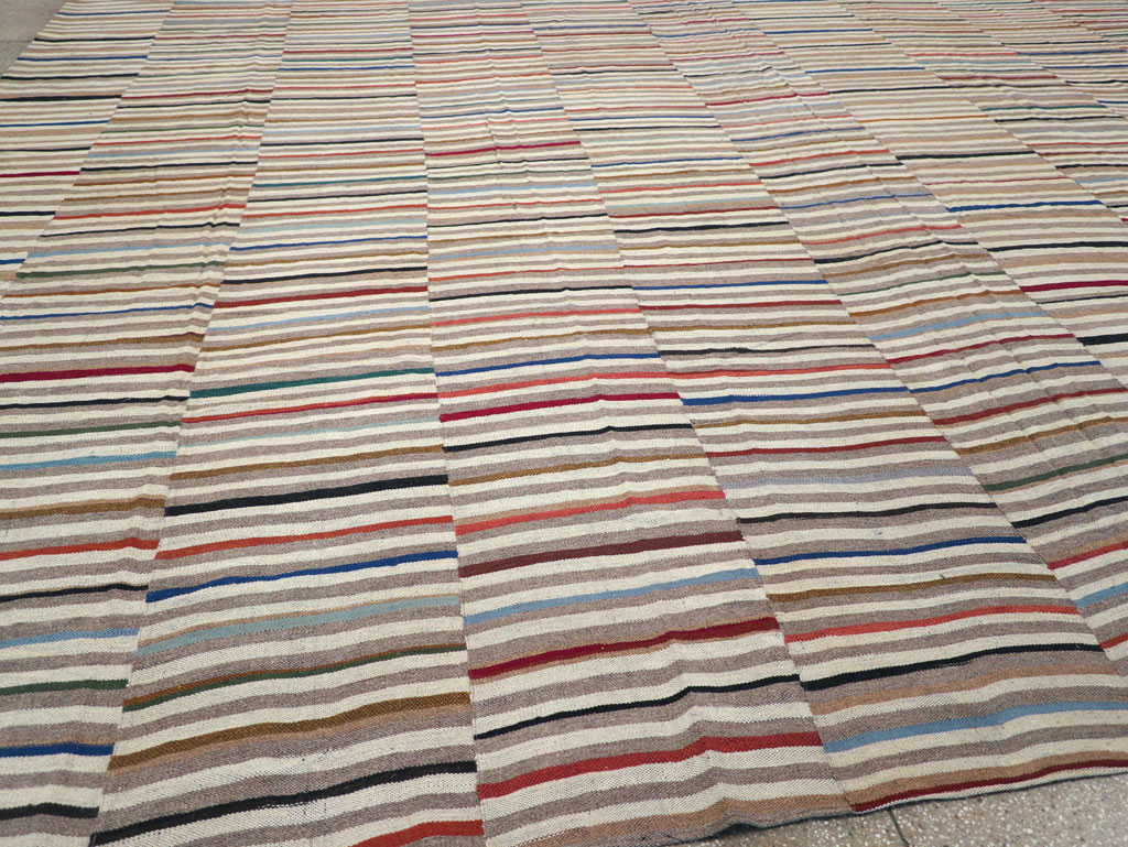 Modern Turkish Flatweave Kilim Oversize Square Carpet, No.31431 - Gss