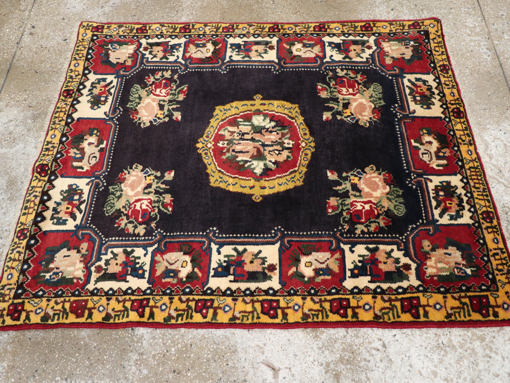 Vintage Persian Bakhtiari Throw Rug, No.31449 - Gss
