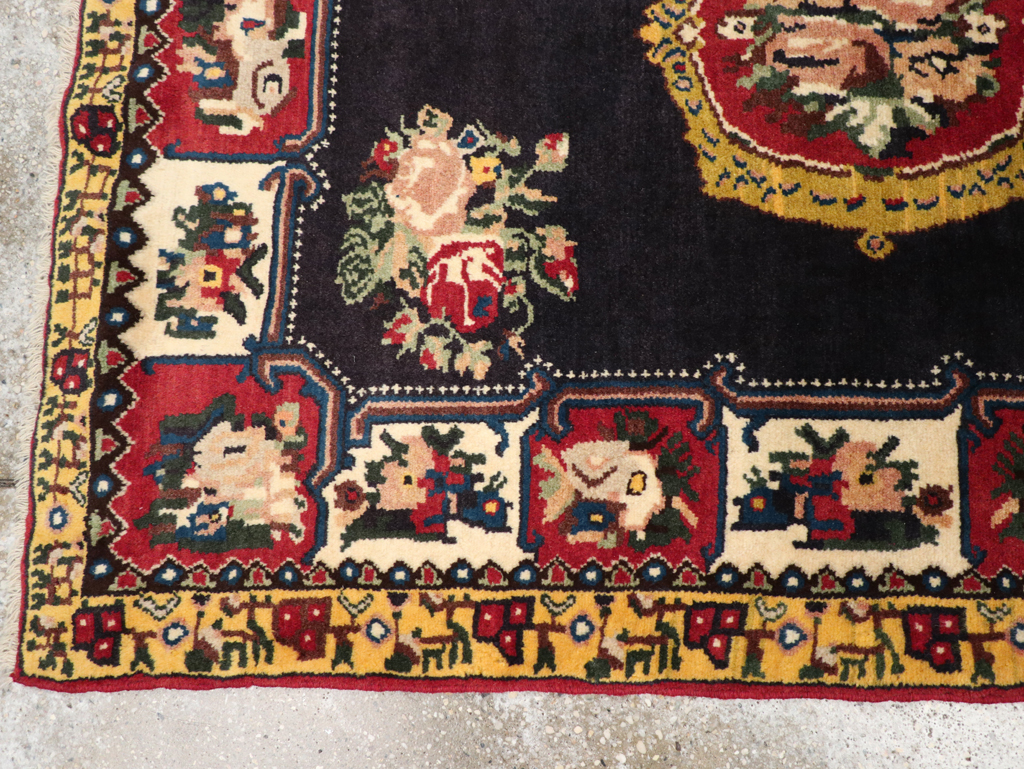 Vintage Persian Bakhtiari Throw Rug, No.31449 - Gss