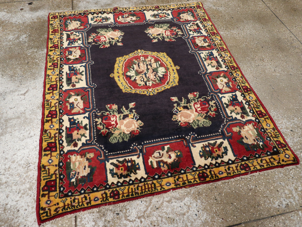 Vintage Persian Bakhtiari Throw Rug, No.31449 - Gss
