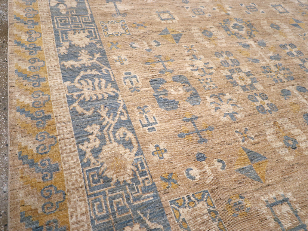 Modern East Turkestan Khotan Room Size Carpet, No.31458 - Gss