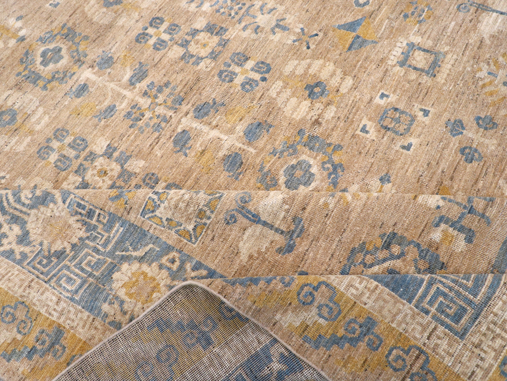 Modern East Turkestan Khotan Room Size Carpet, No.31458 - Gss