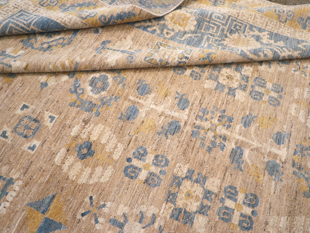 Modern East Turkestan Khotan Room Size Carpet, No.31458 - Gss