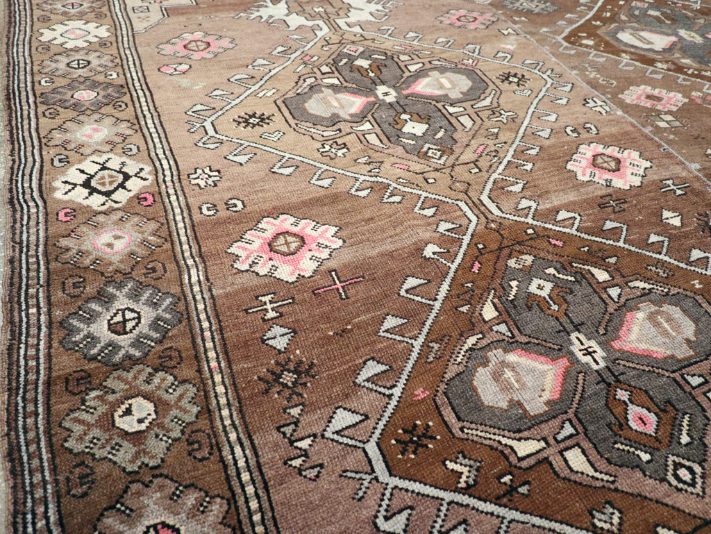 Vintage Turkish Anatolian Tribal Room Size Carpet, No.31467 - Gss