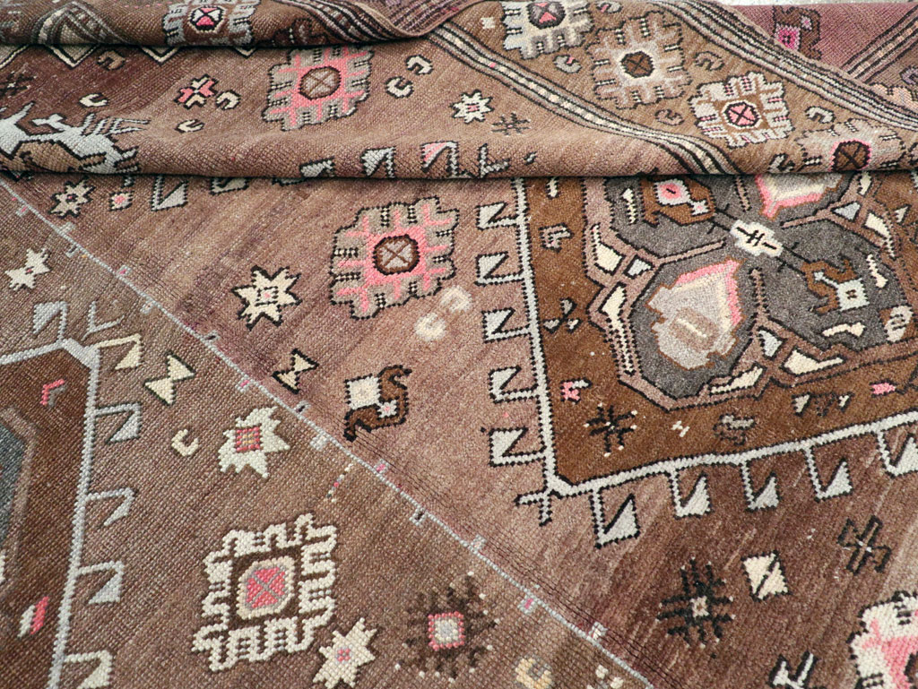 Vintage Turkish Anatolian Tribal Room Size Carpet, No.31467 - Gss