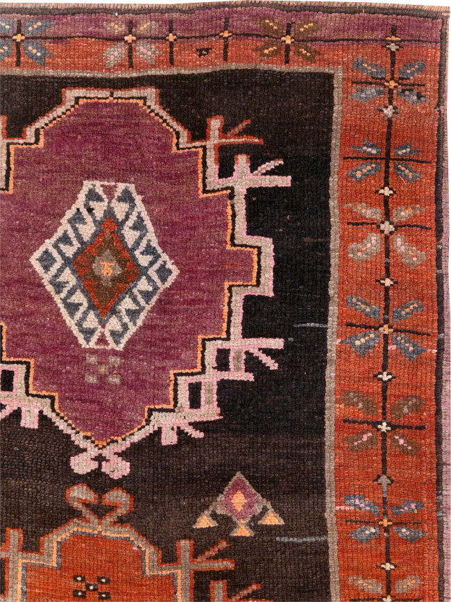 Vintage Turkish Anatolian Small Room Size Carpet, No.31479 - Gss