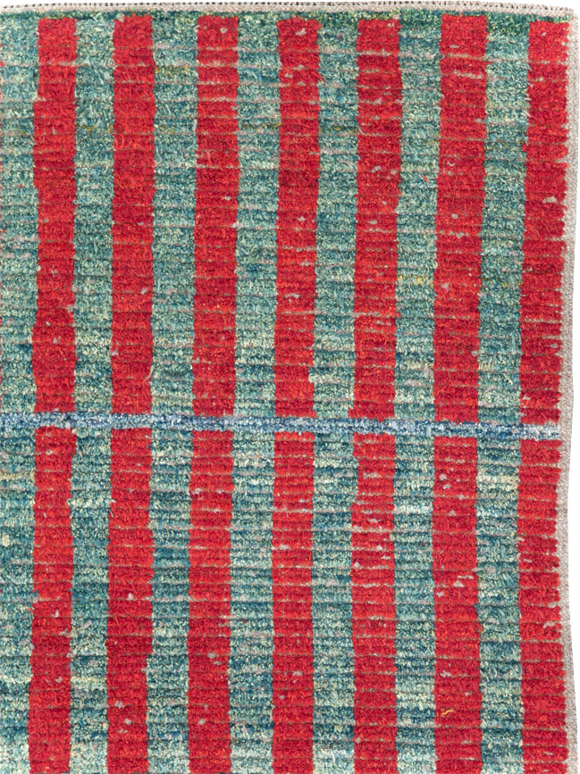 Contemporary Turkish Art Deco Style Accent Carpet, No.31500 - Gss