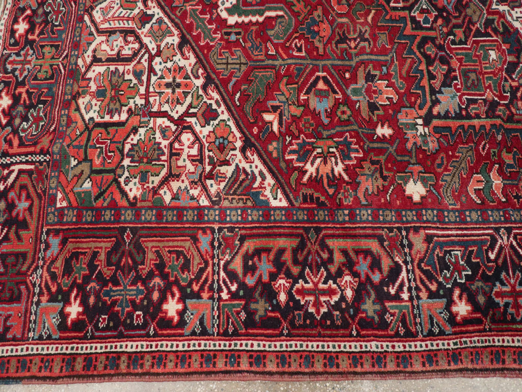 Vintage Persian Heriz Small Room Size Carpet, No.31519 - Gss
