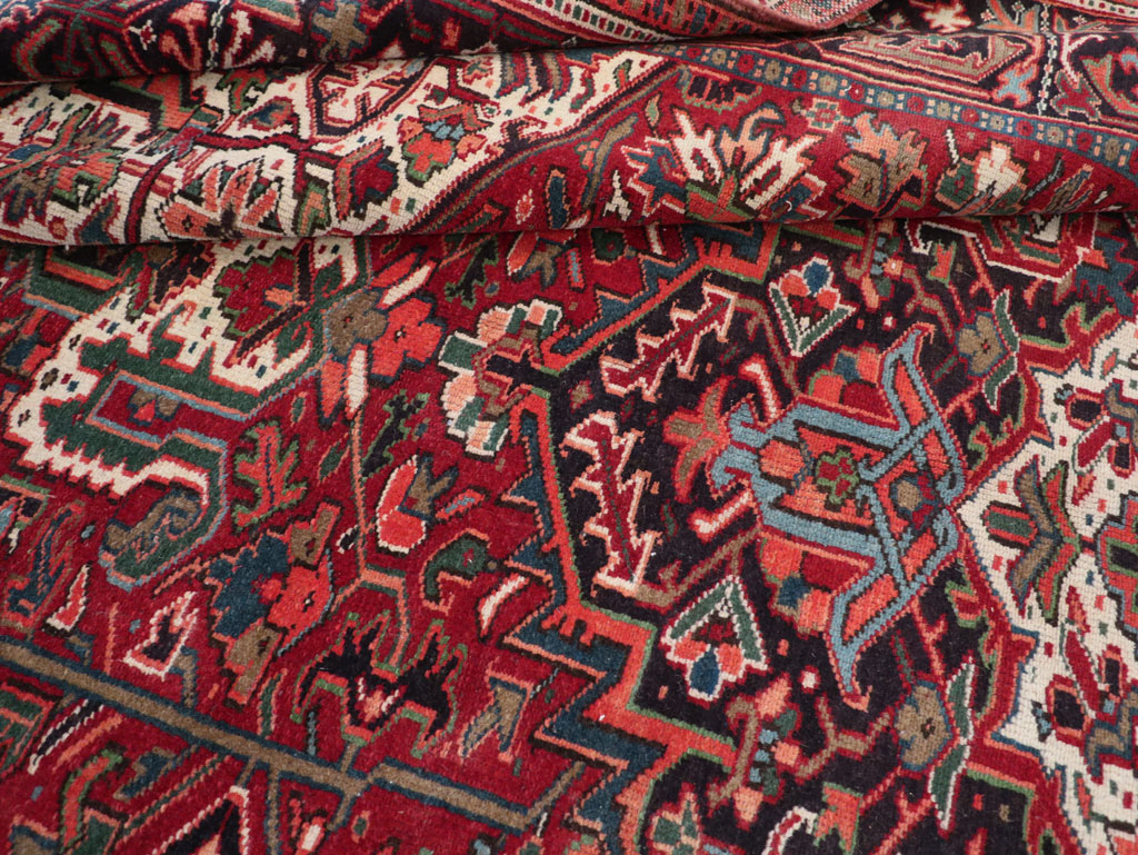 Vintage Persian Heriz Small Room Size Carpet, No.31519 - Gss