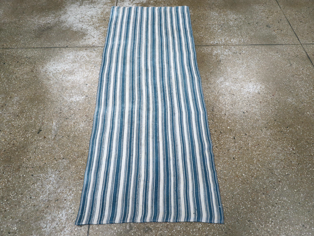 Vintage Persian Flatweave Kilim Throw Rug, No.31520 - Gss