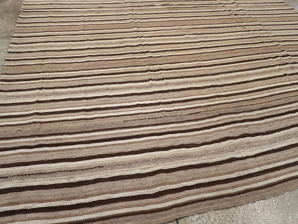 Vintage Turkish Flatweave Kilim Square Room Size Carpet, No.31529 - Gss