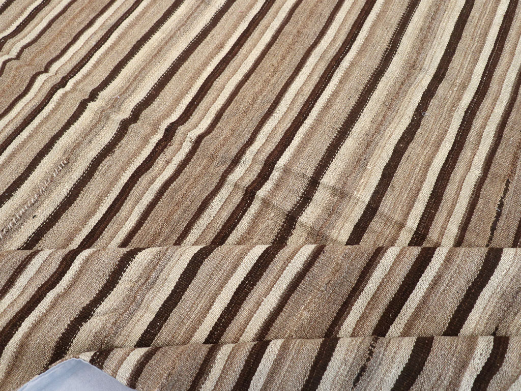 Vintage Turkish Flatweave Kilim Square Room Size Carpet, No.31529 - Gss