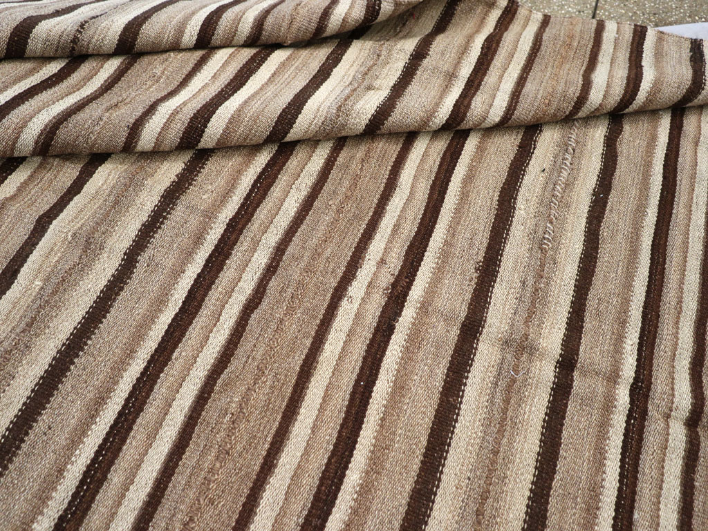 Vintage Turkish Flatweave Kilim Square Room Size Carpet, No.31529 - Gss