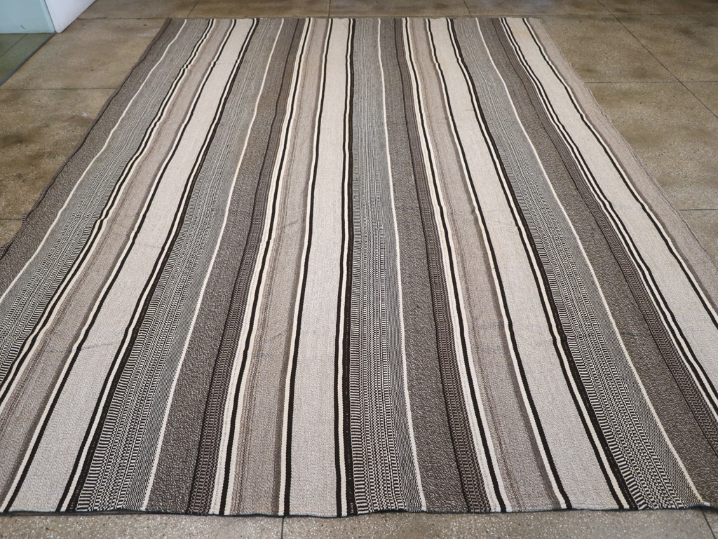 Modern Turkish Flatweave Large Room Size Carpet, No.31541 - Gss