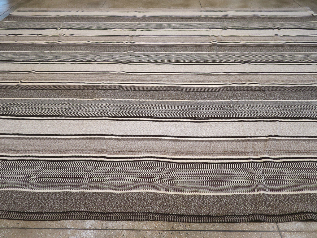 Modern Turkish Flatweave Large Room Size Carpet, No.31541 - Gss